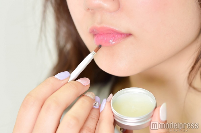 モテる唇になる!プチプラコスメに新トレンドの予感 優秀すぎる噂のリップを使ってみた(C)モデルプレス