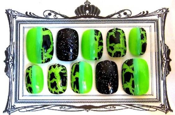 冬だからこそメタリック&クールに♡流行直前のサイバーネイルを直撃!_image3