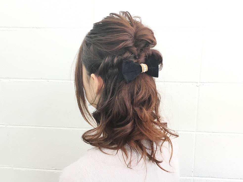 アレンジに慣れていない初心者さんにこそオススメなハーフアップ