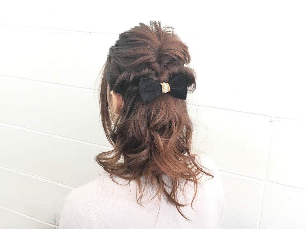 テクニック要らず☆くるりんぱで作るハーフアップがオススメ!