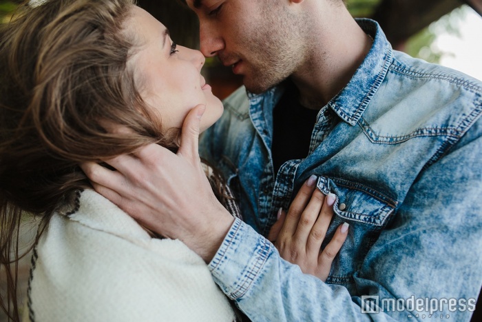 思わずキスしたくなる！うっとり”ぷるぷる唇”を作り出すメイク（photo by teksomolika／Fotolia）