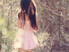 後ろ姿、気を抜いてない？セルフでできる背中のムダ毛処理でつるつるお肌に♡