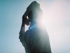 崩れた女はカワイくない。お出かけ先で役立つ夏のお化粧直しメソッド