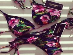 ガーリー派必見◎水着だって女の子らしくしたいから、ビキニは花柄できまり！