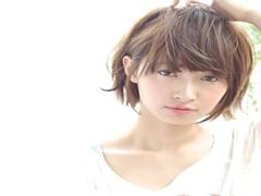 大人なオンナにしか似合わない。ひとクセショートで女の魅力を格上げする