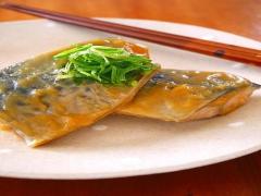 甘辛タレでご飯にぴったり！さばの味噌煮レシピ