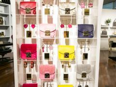 ［1.5万円以下］上品で洗練されたFURLAのブレスレットでワンランク上の女性に。