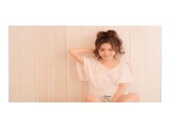 ＼新・最強のモテヘア／でこ出しふわポニーテール de セクシーな横顔に