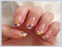 おでかけ前の10分「#時短ネイル」で、不器用サンも簡単かわいい指先に♭