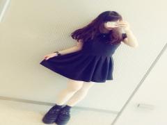 オールホワイトはもう定番。次は真夏の‘まっくろコーデ’を攻略セヨ♡