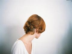 デコルテ＆首を綺麗にしてトレンドのVネックを着ましょ♡