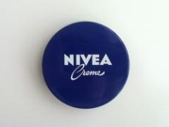 夏のニベアはNOT青缶！「ソフト」にチェンジしてべたつかないワタシ♡