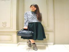 ニットスカートのコーディネートで女性らしく♪