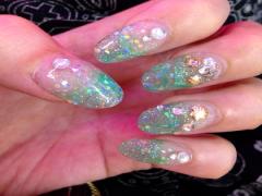 夏にぴったり！ネイルを彩るグラデーションデザイン