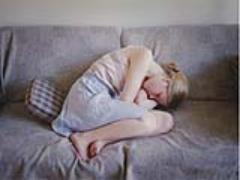 「夜型人間」は6.5歳老ける！？老化防止の「成長ホルモン」のひみつ＊