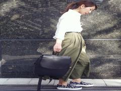 ガウチョパンツを取り入れたコーディネートでオフィスのお洒落番長に♡