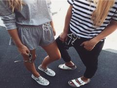 ケンダル・ジェンナーに習う！この夏はスタイル2割増◎シンプルコーデ