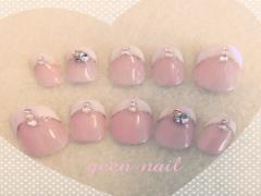 指先のキラキラで魅了する♪ストーンをつかったキラキラネイル