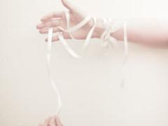 美容院帰りの完成度を。たった1つのリボンで7つの簡単ヘアアレンジを攻略せよ♡