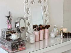 はじめよう、アイシャドウにブラシを使う新常識。方法からおすすめまで一気に教えます！