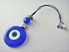 海外セレブも身に着けている◎トルコのお守り"ナザールボンジュウ"を試してみない