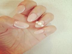 お気に入りの結婚指輪を引き立てる♪私のブライダルネイル♡