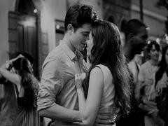 テクニックや外見じゃない。恋人に大切にされるのは、笑顔ある女性