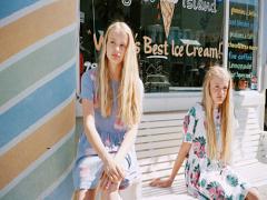 夏ファッションの正解はビビットカラーで、目指せ！太陽よりも眩しいワタシ♡