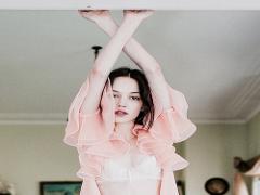 大人の品を演出するの。コクーンワンピースでつくるちょっと辛めの私