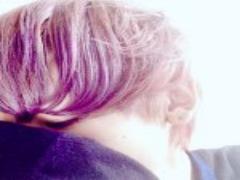 モード感たっぷりのカクカク指先▷▶三角ネイルで個性爆発だっ！