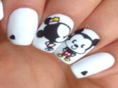 《Instagramでネイルを学ぶ》15秒の動画でネイル講座開講します♡