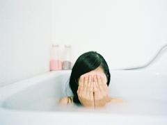 大人のニキビは “毛穴と保湿” がキーワード！正しいケアで美肌になろう。