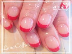 おフェロなシースルー×赤フレンチネイルで指先にも女らしいデザインを♡