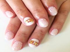 オシャレ女子注目のシェルネイルでHAPPYな夏を迎えよう♪