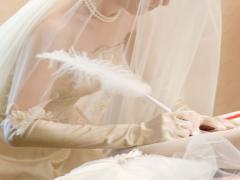 結婚式の演出に使いたい！天使が宿る“羽ペン”で幸福を呼び込んで
