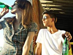 “お酒は飲んでも飲まれるな”賢くつかって男の子をイチコロにさせちゃおう♡