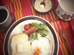 instagramのお洒落ごはんのヒミツ。北欧ヴィンテージ「アネモン」の食器に注目♭