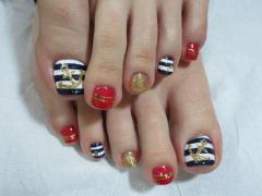 『フット』夏やりたいネイルTOP3♡シェル・マリン・ネオンどれにする？