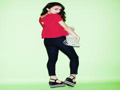 夏だからこそ、「赤」を味方に。大人Redを効かせて色っぽLadyまっしぐら