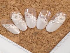 一生に一度！特別な指先になる幸せいっぱいウエディングネイル♡