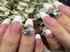 男ウケのいい王道フレンチネイルのすべて♡