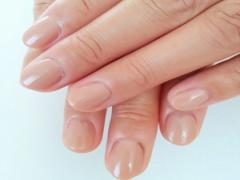 爪が短い人もキレイに見える♪斜めフレンチネイルのデザイン特集