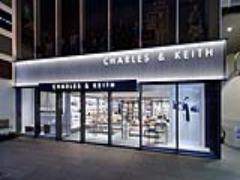 女を上げる必須アイテム。レザーバッグはCHARLES&amp;KEITHがおすすめ！
