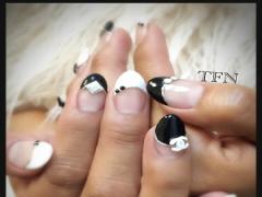 この夏おすすめのフレンチネイルデザイン特集◎