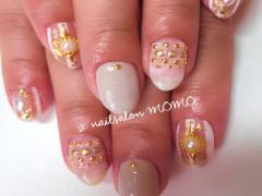 おしゃかわ♡スタッズネイルで指先まで女性らしくチェンジ！