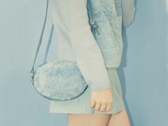 Girls talk time ♡デートで彼氏に鞄を持ってもらうのはアリ？ナシ？