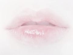 アトピー体質の私が送る、唇のつらい荒れやかゆみの対処法3選