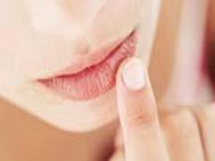((SOS)) ピリピリ痛む唇を助けて！1日でぷるんッと復活唇術。