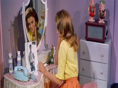 あなたはどんな目元になるっ？なりたい印象別アイシャドウカタログ♡