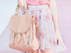 女子力高いあの娘はもってる！カバンの中身の必需品10個を紹介♡